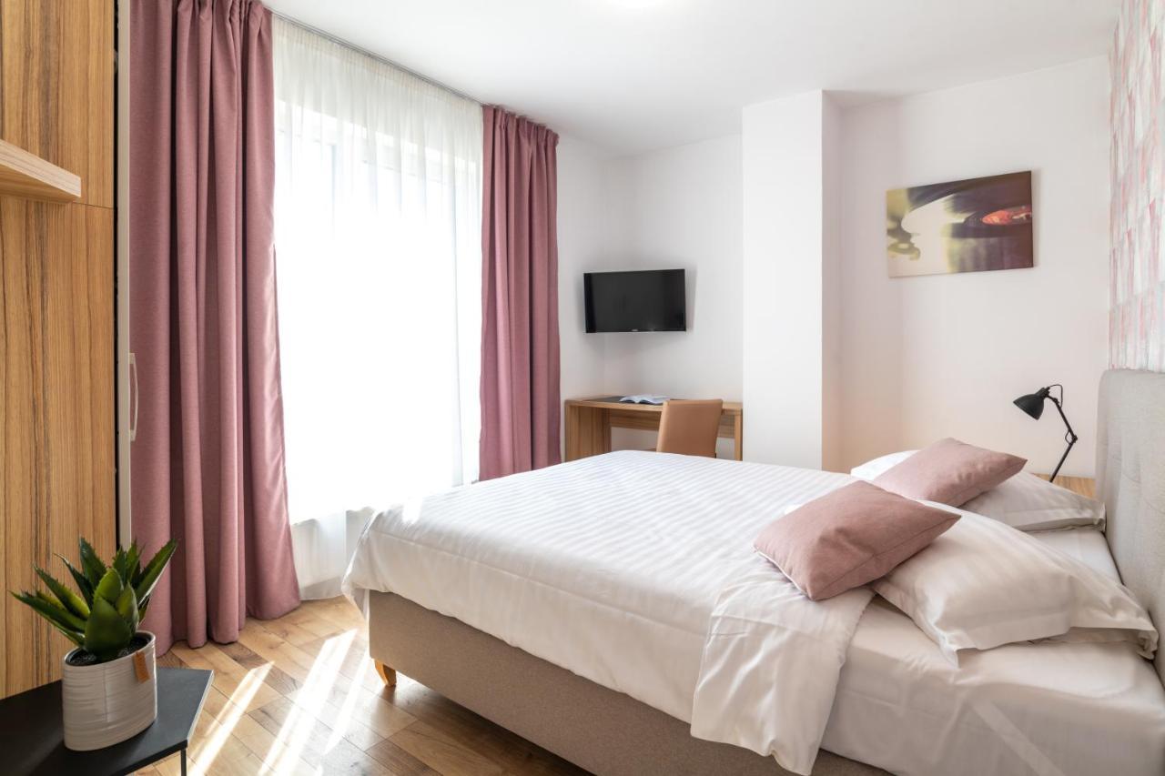קלוז'-נאפוקה Tci Apartments מראה חיצוני תמונה